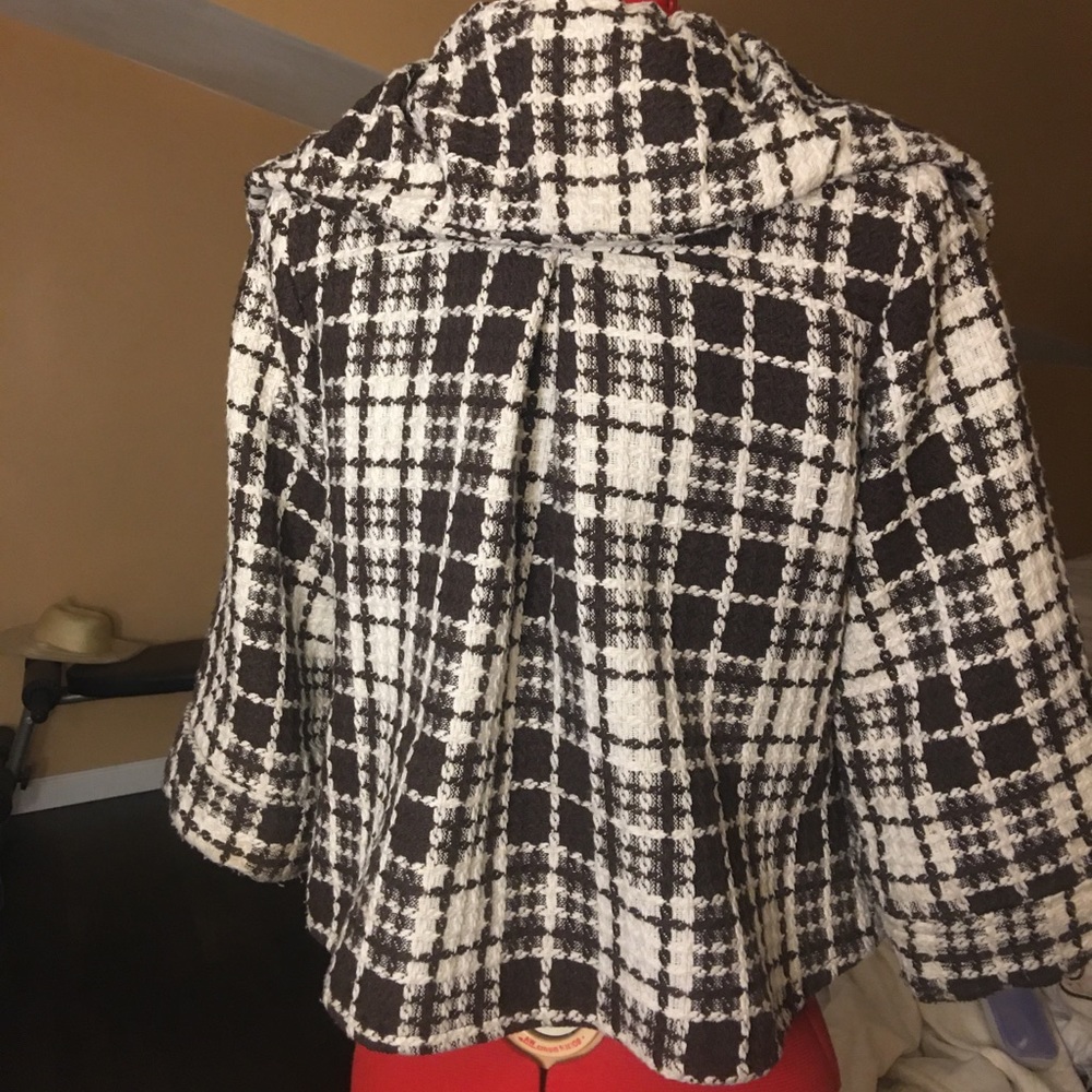 Jacket - Picture 2 of 8